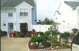 1st image of 1338 Victorian Cres