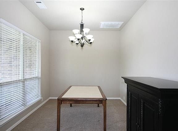 4th image of 918 Honeywell Dr