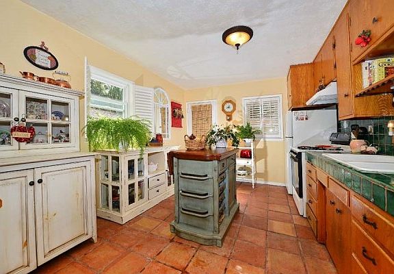 4th image of 10128 Casa De Oro Blvd