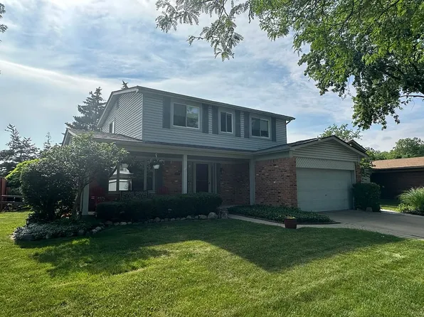 3359 Harmony Dr, Troy, MI 48083