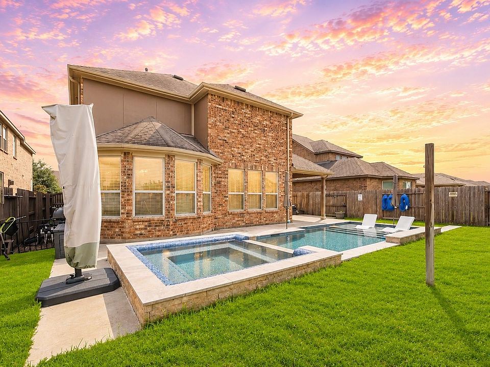1st image of 24719 Harbor Terrace Ln