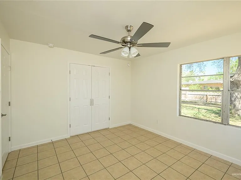1823 Warren St — Photo 9
