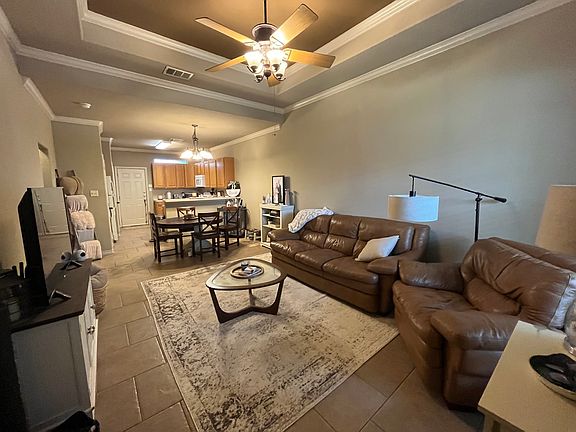 4th image of 3834 Oldenburg Ln