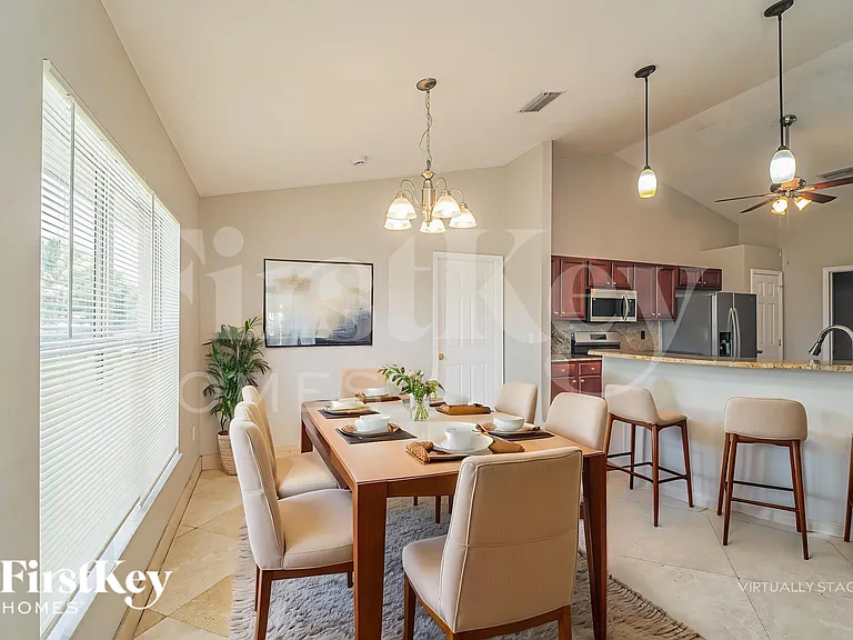 1606 SW 14th St — Photo 7