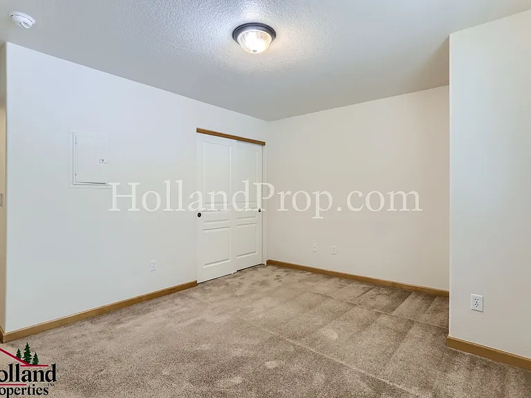 6547 SE Woodstock Blvd — Photo 19