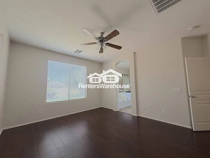 532 E Trellis Rd — Photo 11