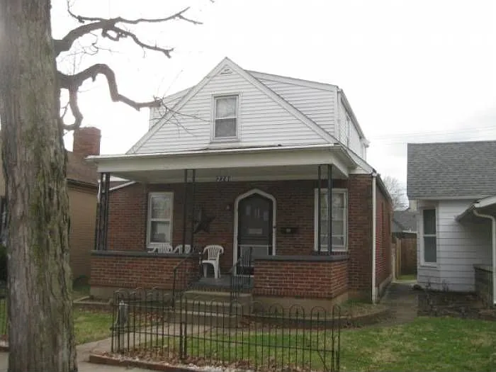 278 Vine St photo 1