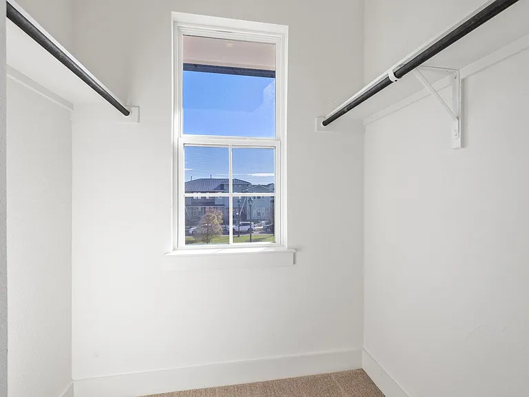 2508 Simond Ave #C — Photo 24