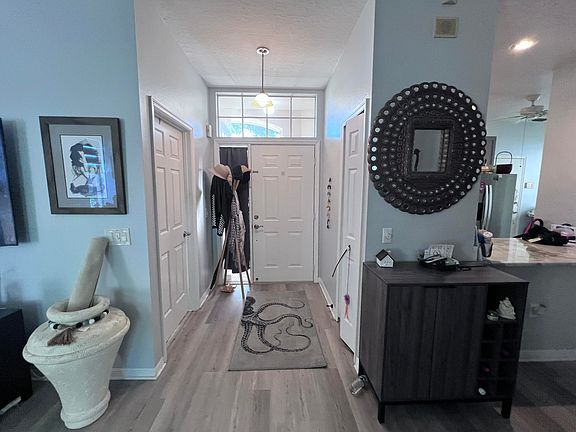 3rd image of 2506 Saint Johns Ln