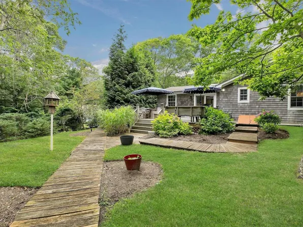 645 Southern Cross Road, Cutchogue, NY 11935