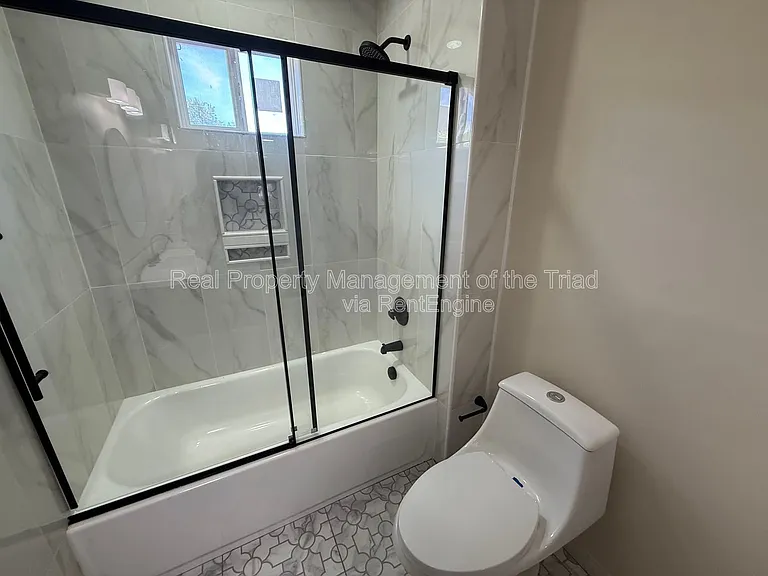 1226 Hoover Ave — Photo 23