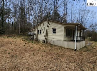 2379 Indian Grave Rd, Lenoir, NC 28645