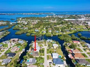 1029 Kant St, Englewood, FL 34224