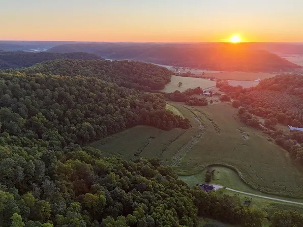 16334 Gault Hollow Road, Blue River, WI 53518