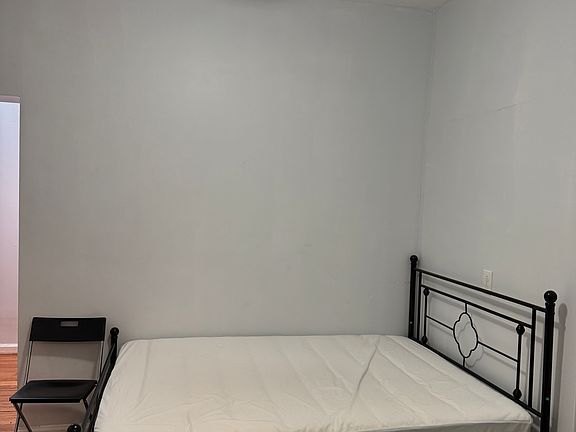 5th image of 402 S 43rd St #1R