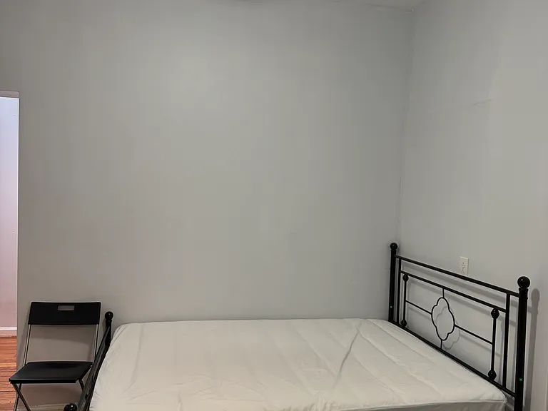 402 S 43rd St #1R — Photo 6