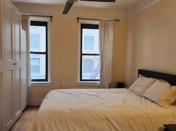 228 West 17th Street image 1 of 14