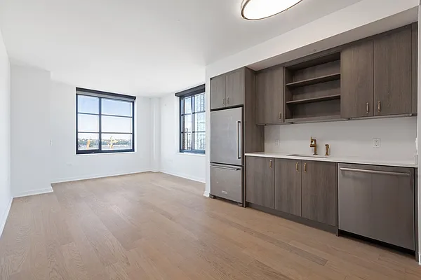 Rented by Greystar | media 7