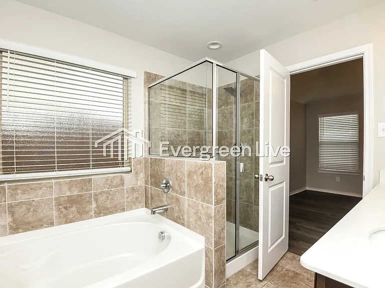 3324 Tobago Rd — Photo 15