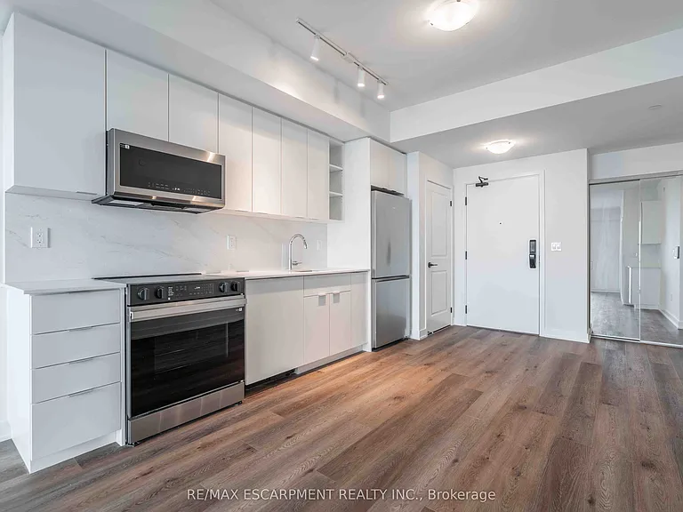 2075 Lakeshore Rd #707 — Photo 8