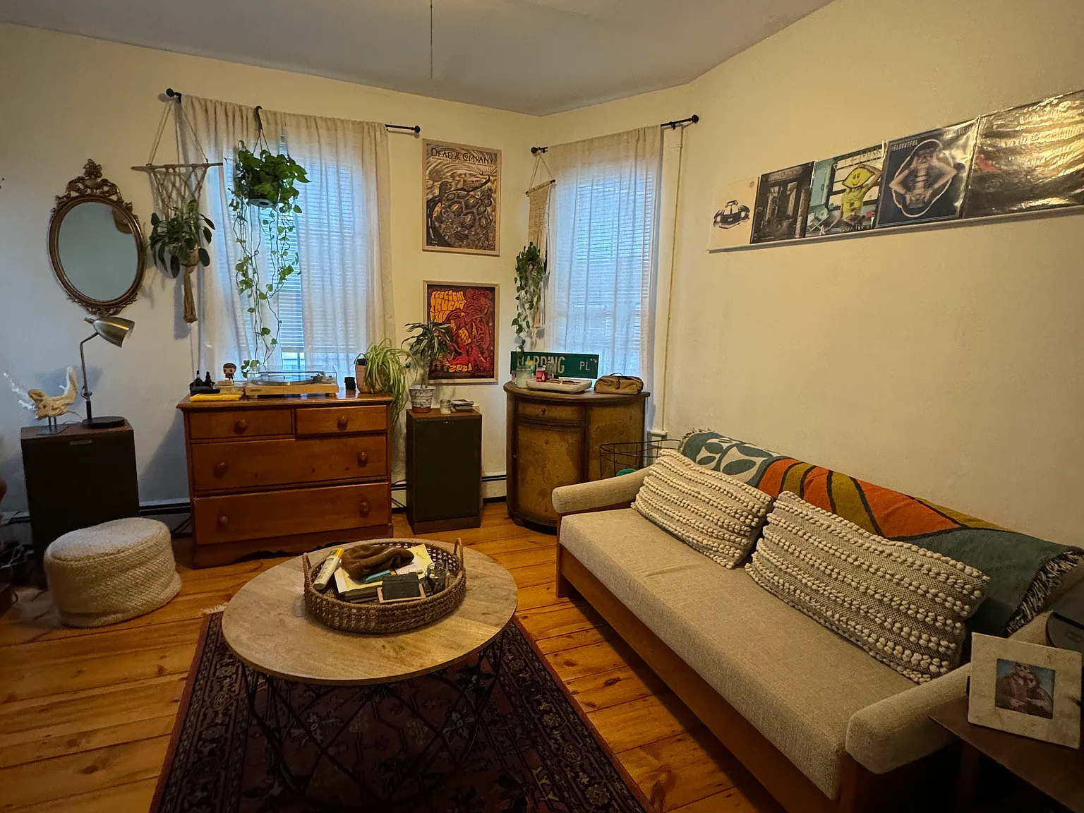 2 bed, 950 sqft, $2,600 — Photo 3
