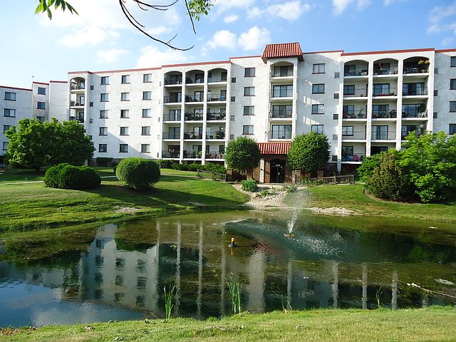 1st image of 375 Plum Creek Dr #4062