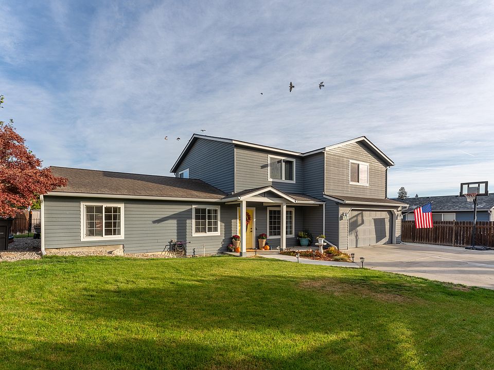 1st image of 1736 Lincoln Park Cir