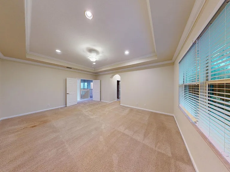 1007 Grove Park Cir — Photo 11