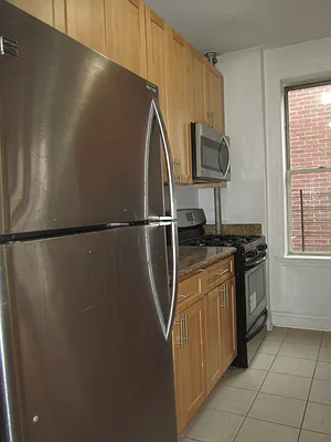 Rented by Beekman Street Realty | media 4