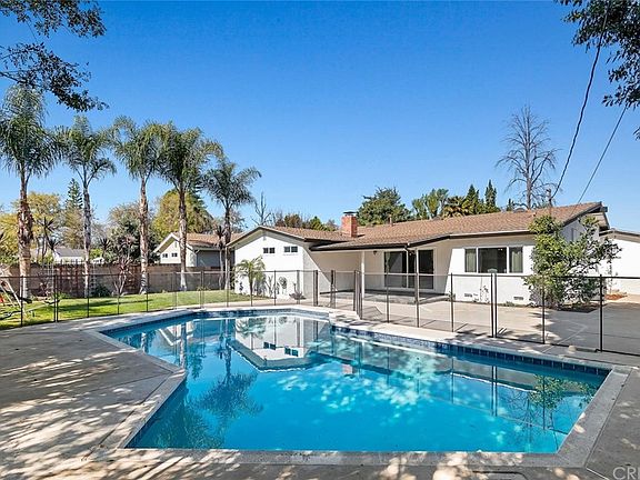 2nd image of 23340 Ladrillo St