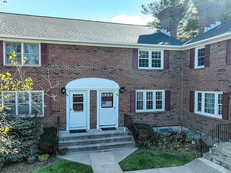 94 Brandywine Ln #94 — Photo 2