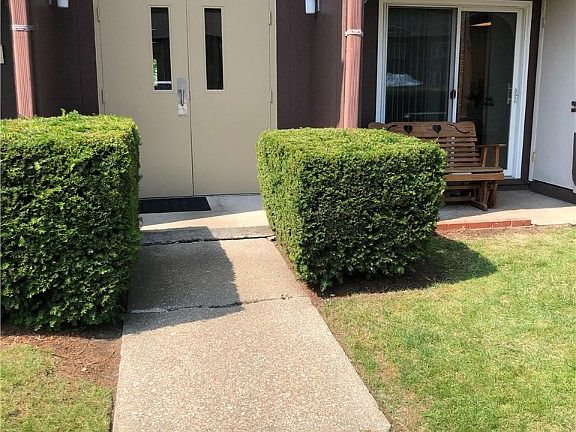 2nd image of 308 Presque Isle Blvd APT 104