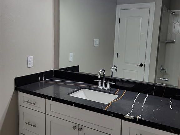 5th image of 5262 Ella Blvd #502B