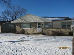 7712 W Fiebrantz Ave, Milwaukee, WI