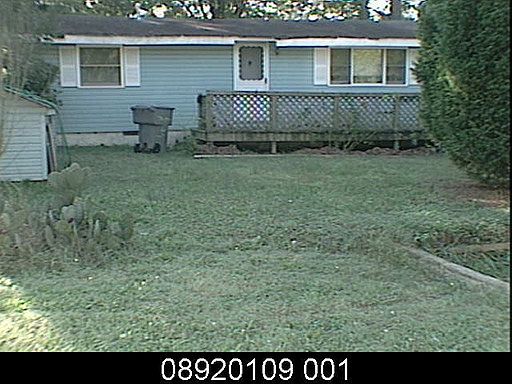 2nd image of 421 Dawn Cres