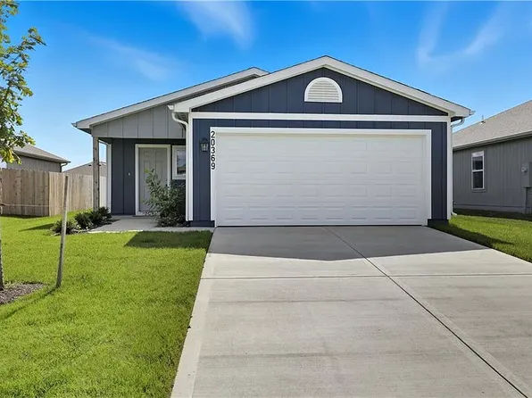 20369 W 194th St, Spring Hill, KS 66083