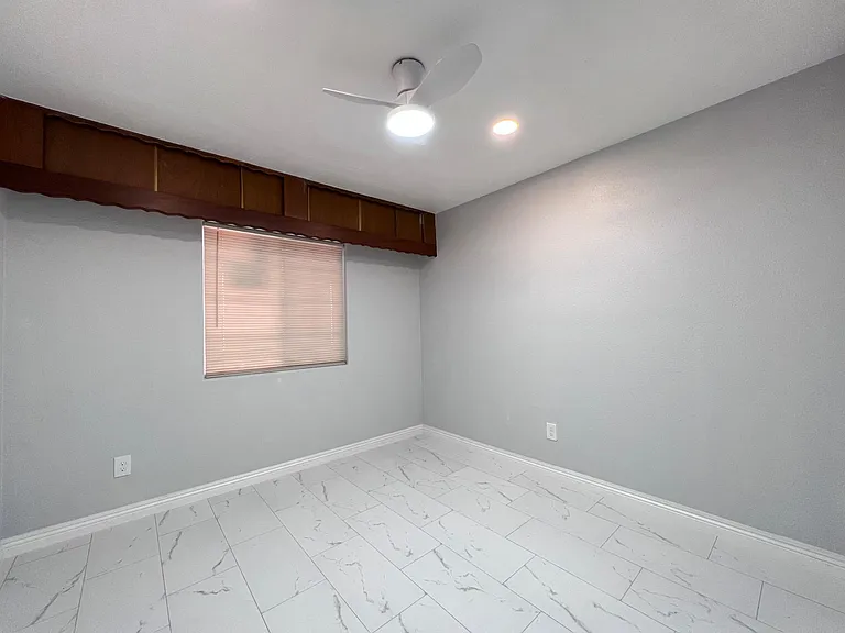 5256 Northridge Ave — Photo 12