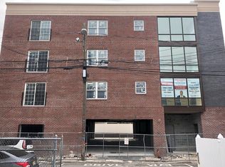 703-707 28th St #202, Union City, NJ 07087