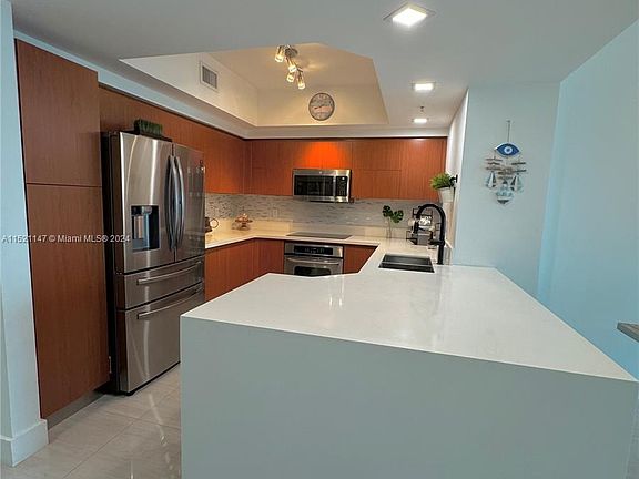 5th image of 15051 Royal Oaks Ln APT 1001