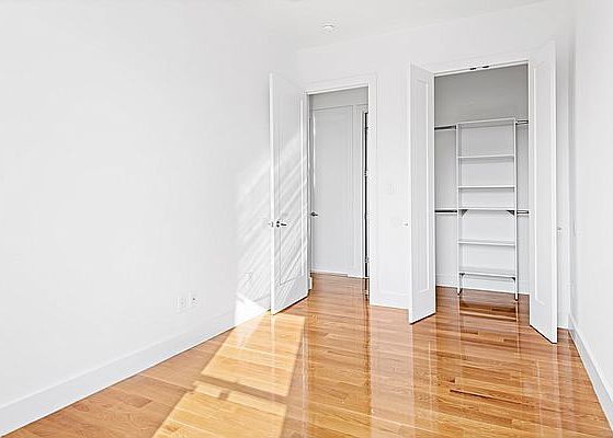 5th image of 2041 Adam C Powell Blvd #4D