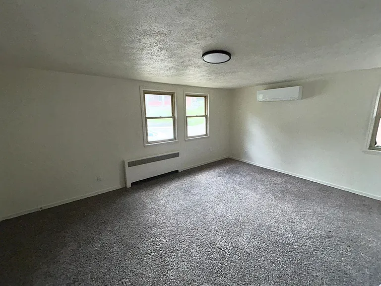 Charming 1, 2, and 3-Bedroom Townhomes in a Quiet Pittsburgh Neighborhood — Photo 55
