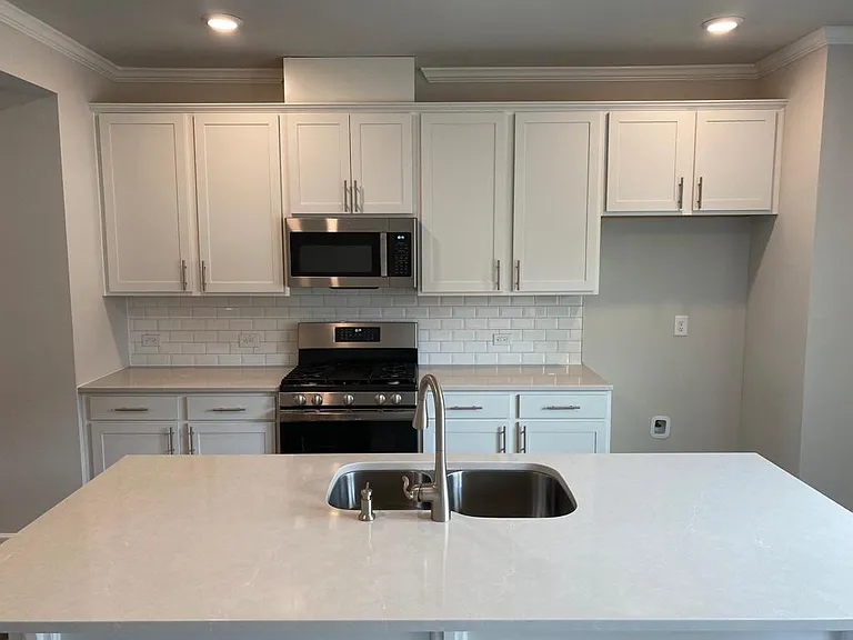 1827 Starlit Sky Ln — Photo 10