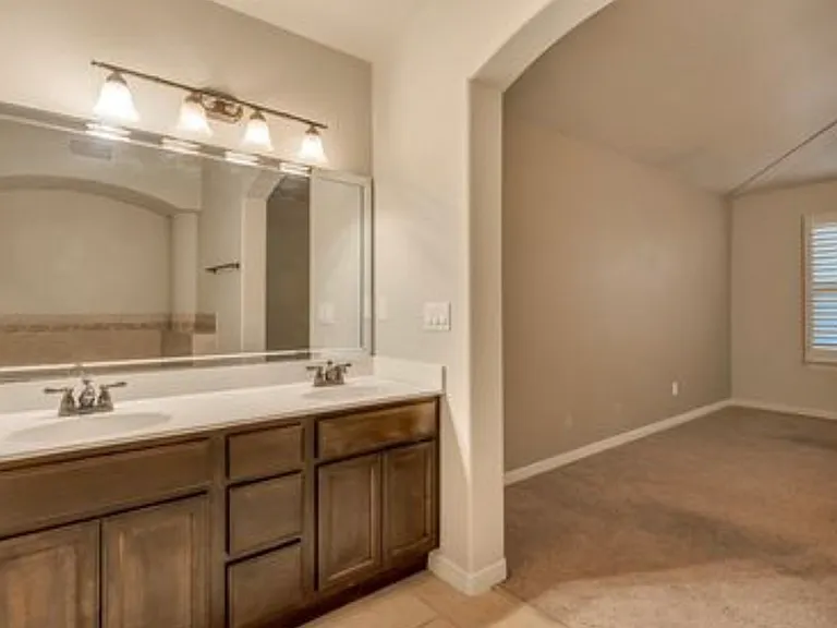 7433 Gulf Creek Dr — Photo 7