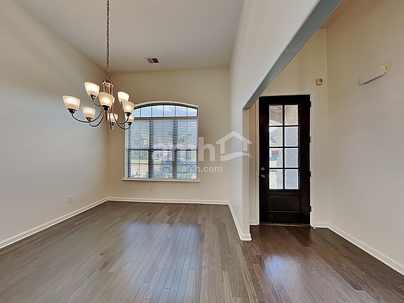 5th image of 5462 Stonecrest Dr