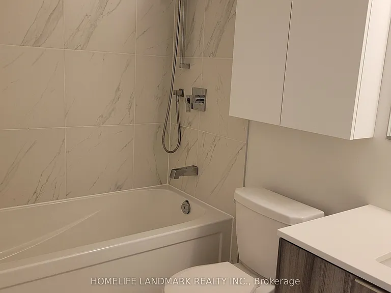31 Tippett Rd #560 — Photo 12