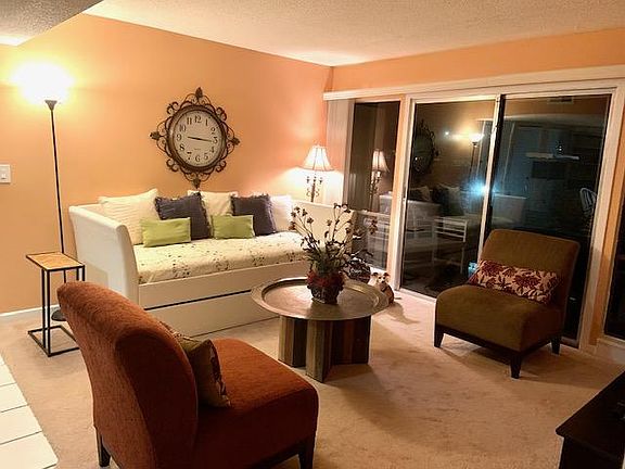 4th image of 60 Club House Dr APT 103