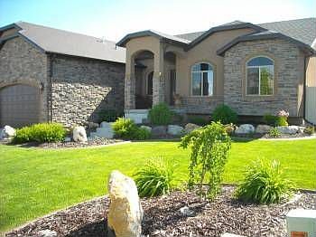 1st image of 8044 Island Creek Dr
