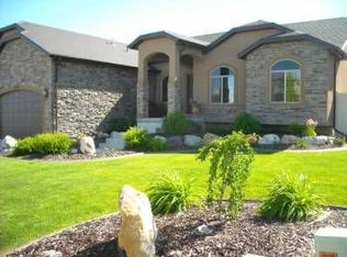 8044 Island Creek Dr, West Jordan, UT 84081