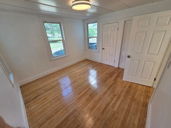 5th image of 61 Old South St #1