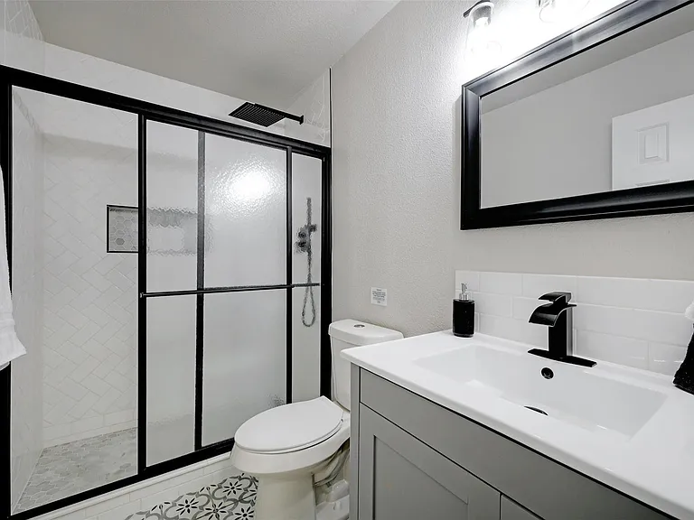 610 Duke Bnd — Photo 20